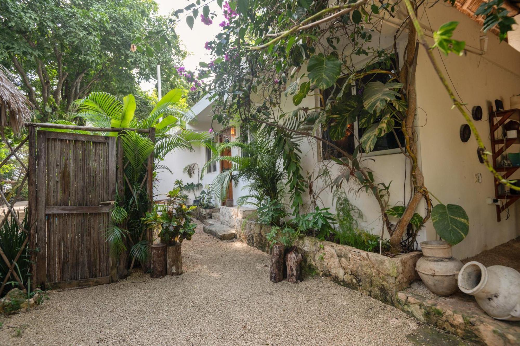 Huaya Camp Apartamento Playa del Carmen Exterior foto